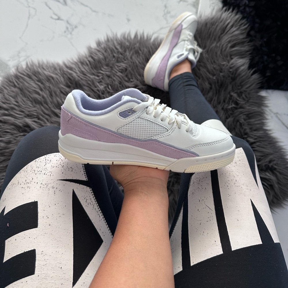 Jordan Women's Athletic Shoes White and Purple - Picture 3 of 11